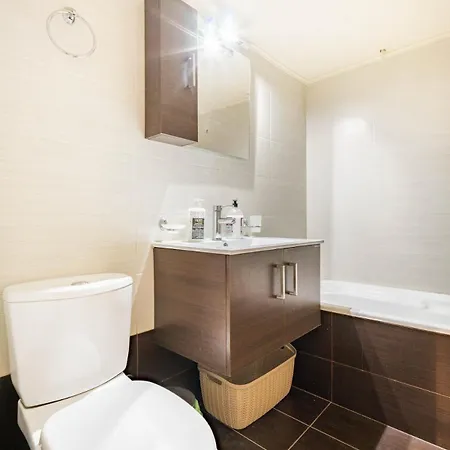 Easily Accessible Secure Ground Floor With Breakfast Items *