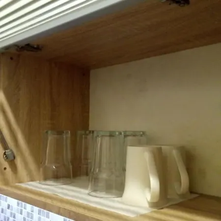 Apartment Easily Accessible Secure Ground Floor With Breakfast Items